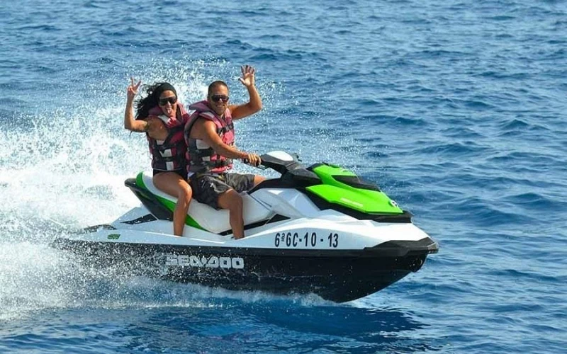 <p><meta charset="utf-8" />Experience the thrill</p>